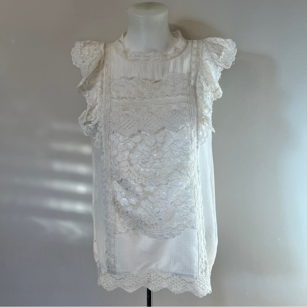 Beautiful, Delicate Lace Applique Sleeveless Blouse by Maeve, Anthropologie